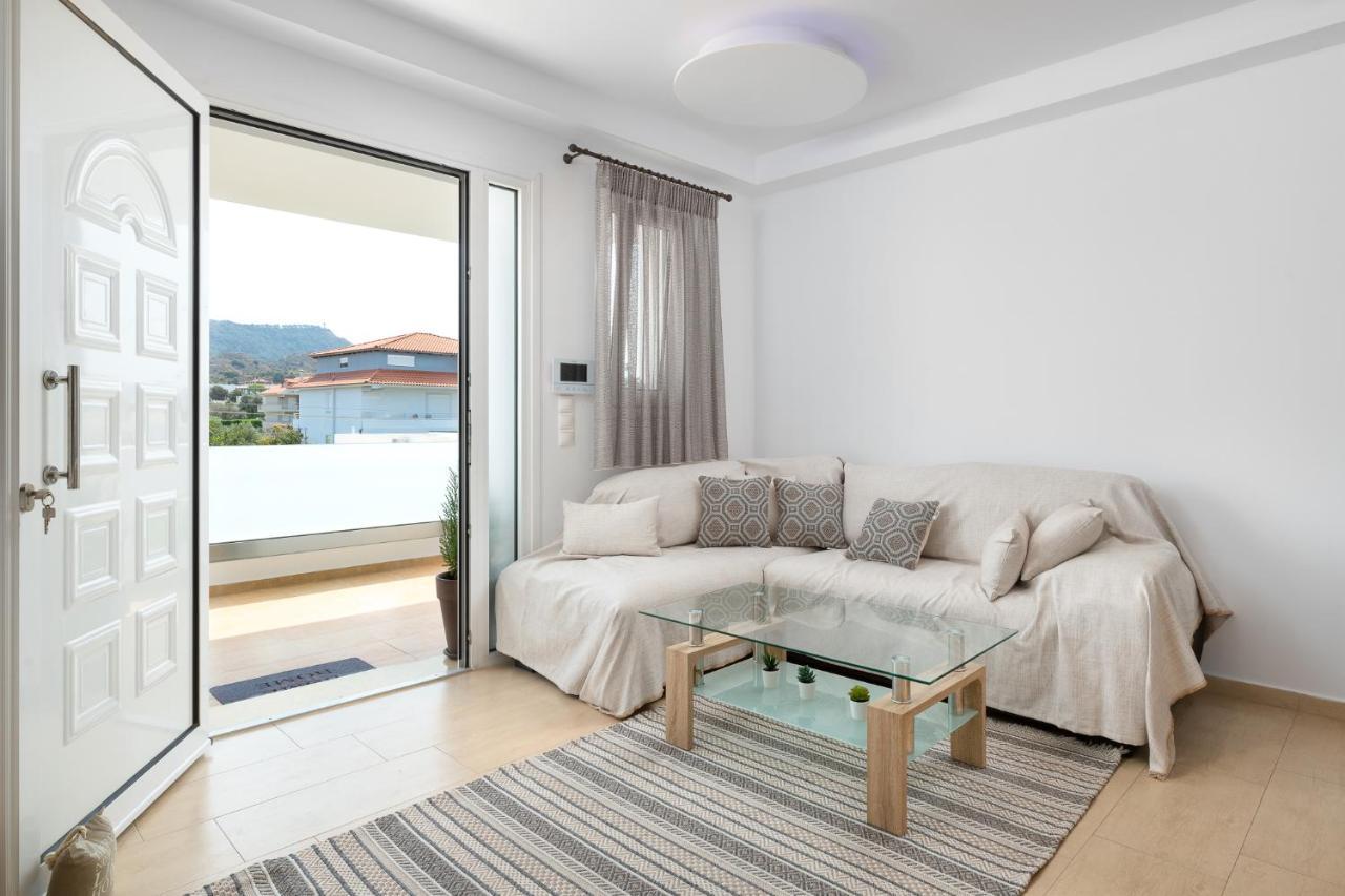 White House Kokas Luxury Apartments Kremasti  Exterior photo